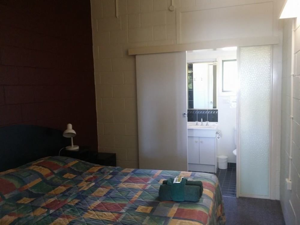 Harbour Lodge Motel แกลดสตัน ภายนอก รูปภาพ