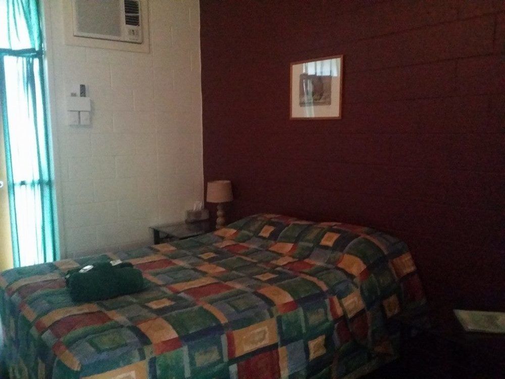 Harbour Lodge Motel แกลดสตัน ภายนอก รูปภาพ