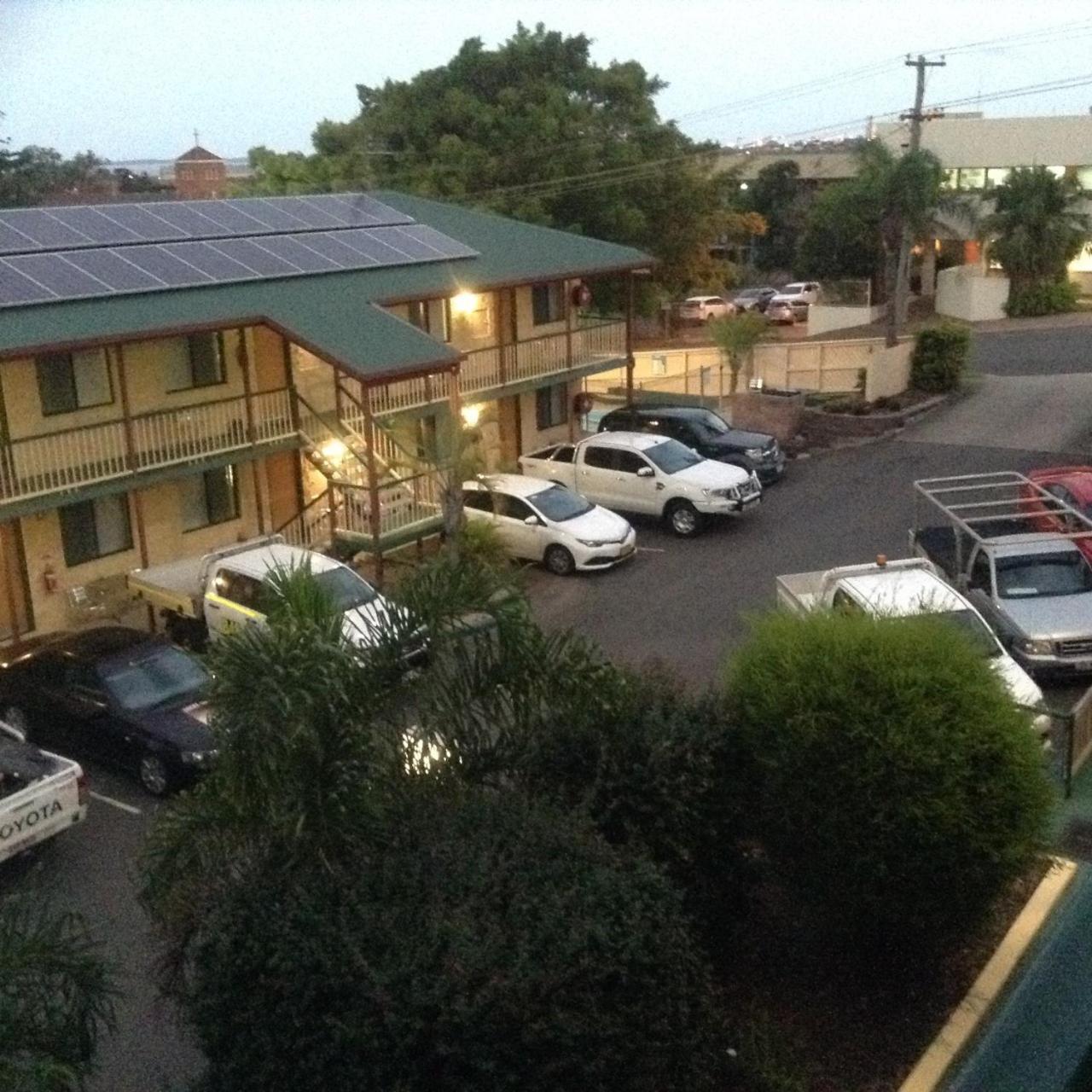 Harbour Lodge Motel แกลดสตัน ภายนอก รูปภาพ